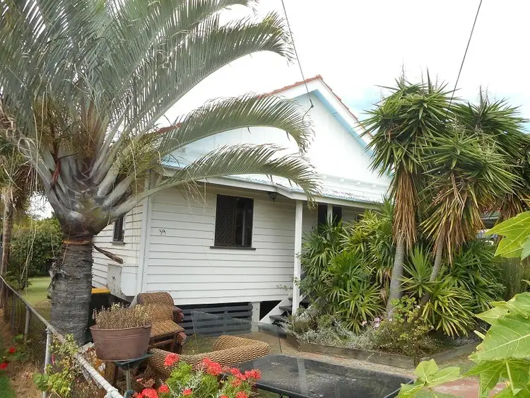 39 Shields Street, Redcliffe QLD 4020