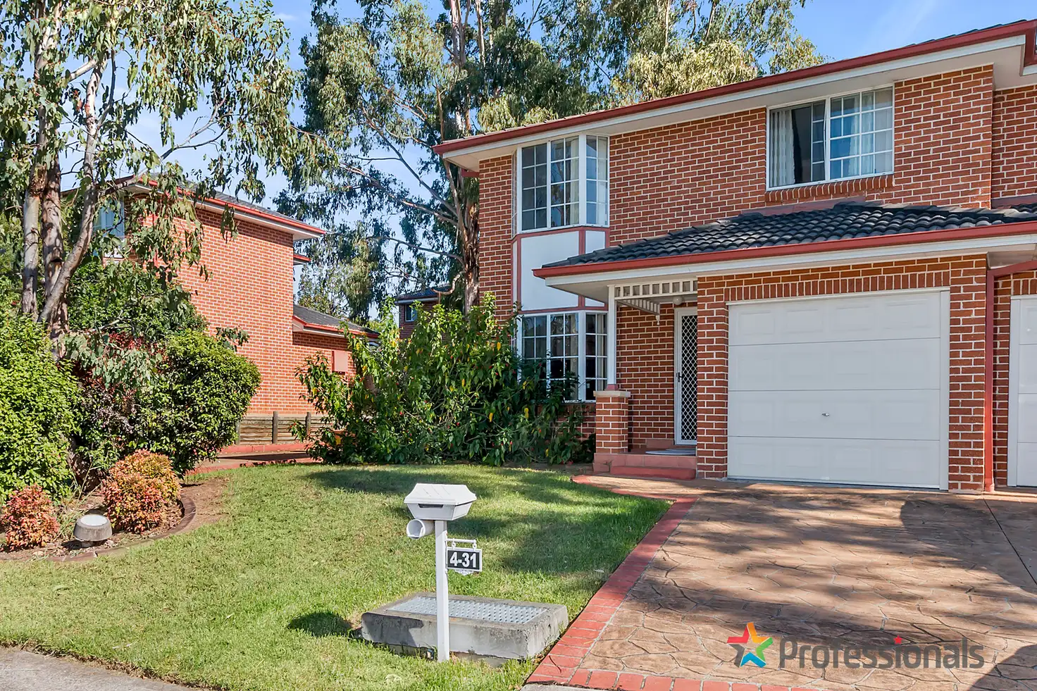 Main view of Homely townhouse listing, 4/31 Holland Crescent, Casula NSW 2170