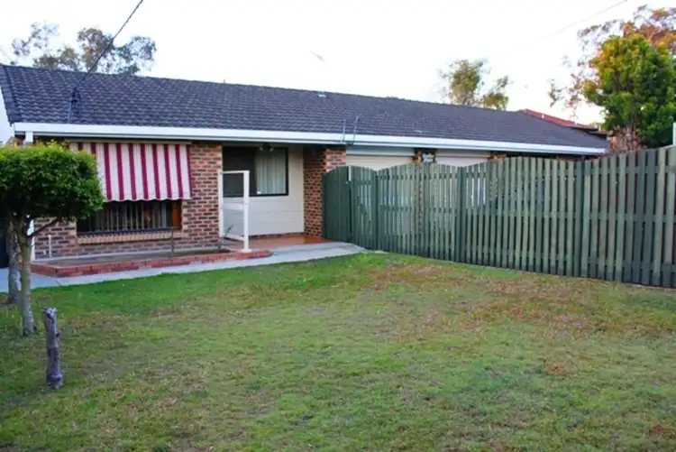 Sixth view of Homely semi-detached listing, 1/19 Wynflo Street, Labrador QLD 4215