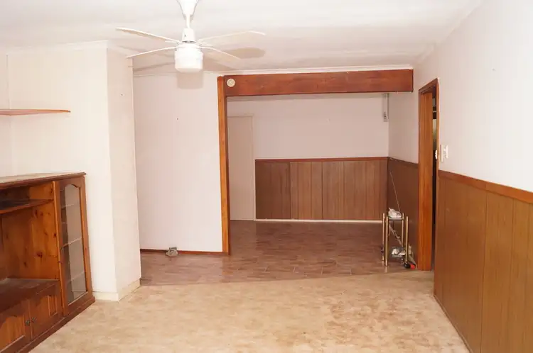 Fifth view of Homely house listing, 8 Poplar Avenue, Shepparton VIC 3630