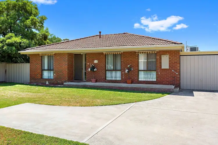 7/233 MacKenzie West Street, Kangaroo Flat VIC 3555