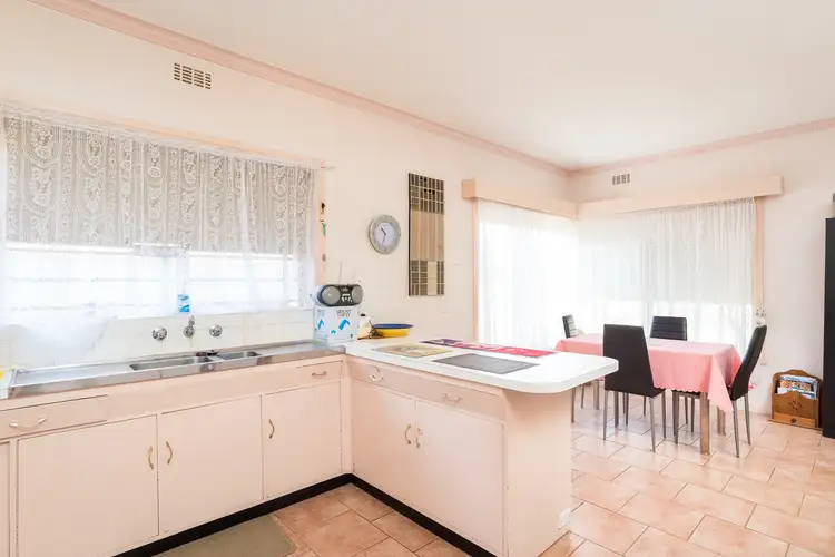 Fifth view of Homely house listing, 98 Burrows Street, Mildura VIC 3500
