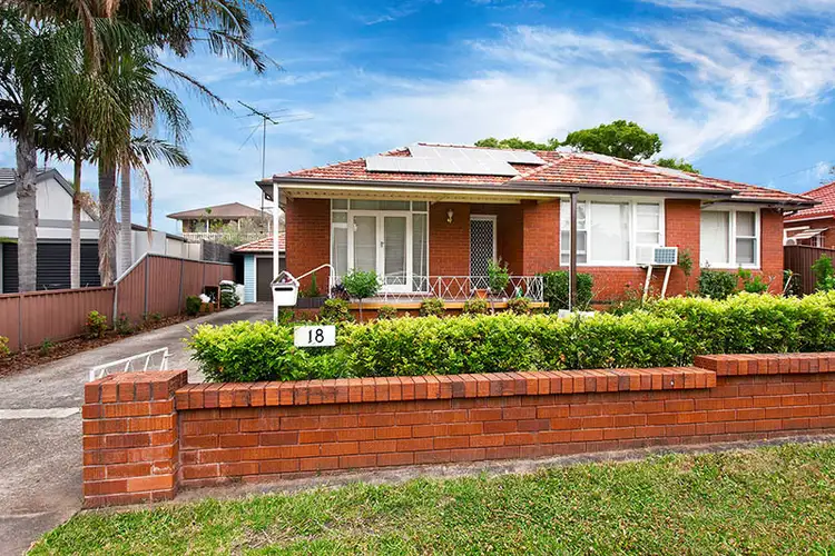 18 Bettina Court, Greenacre NSW 2190