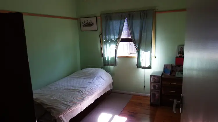 Seventh view of Homely house listing, 1 Dunrobin Street, Shepparton VIC 3630