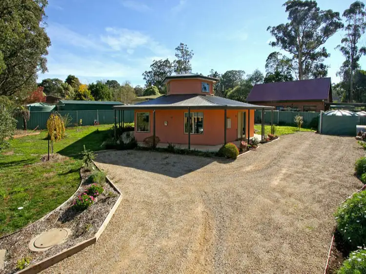11 Glenburn Road, Kinglake VIC 3763