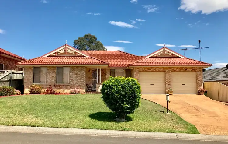 7 Stead Place, Casula NSW 2170