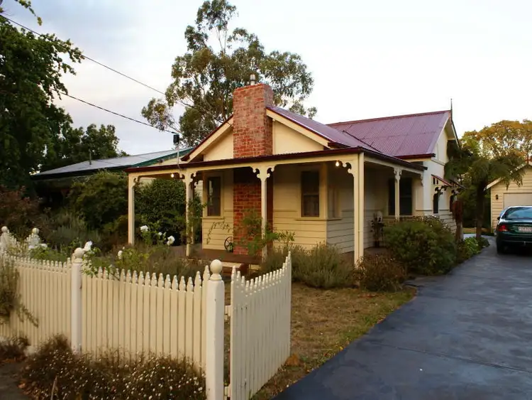 26 Churchill Way, Kilsyth VIC 3137