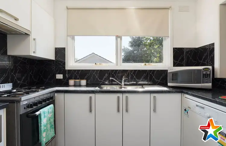 Sixth view of Homely unit listing, 2/57 Mount View Parade, Croydon VIC 3136