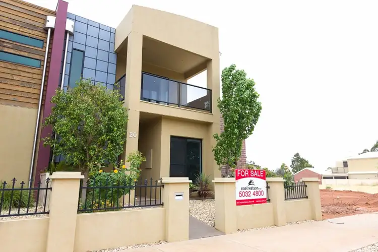 Main view of Homely townhouse listing, 20 Tower Avenue, Swan Hill VIC 3585