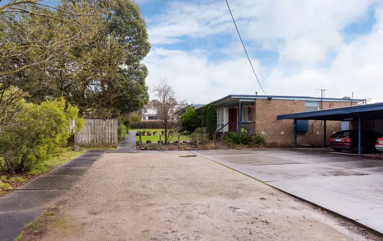Second view of Homely house listing, 2/5 Cavehill Road, Lilydale VIC 3140