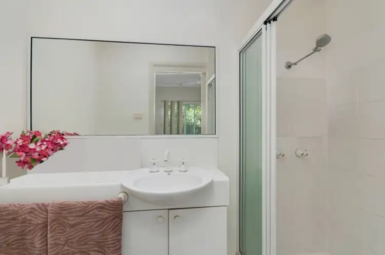 Sixth view of Homely unit listing, 2/193 Mayers Street, Manoora QLD 4870
