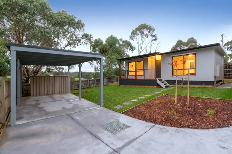 4a Nambour Drive, Mooroolbark VIC 3138