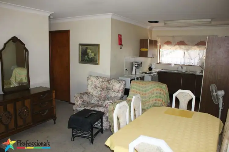 Sixth view of Homely house listing, 3/8 Prince Edward Street, Bathurst NSW 2795