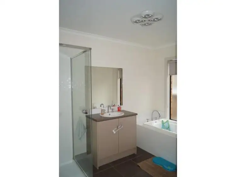 Third view of Homely house listing, 5 Beeac Court, Kialla VIC 3631