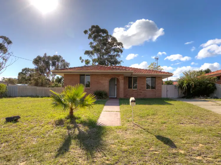 3 Hove Court, Forrestfield WA 6058