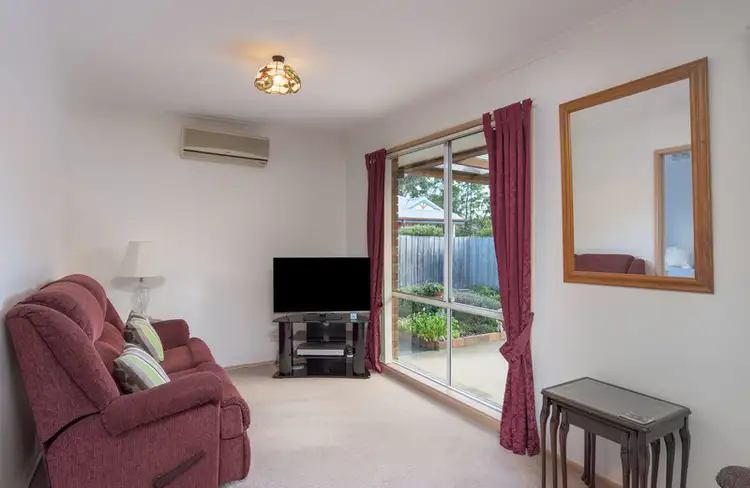 Fifth view of Homely house listing, 2 Hyde Park Walk, Mooroolbark VIC 3138