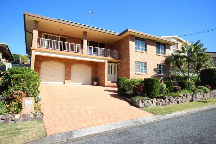 32 Daphne Street, Forster NSW 2428