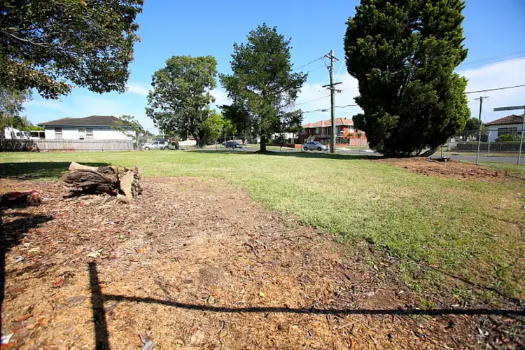 1 Tasman Parade, Fairfield West NSW 2165