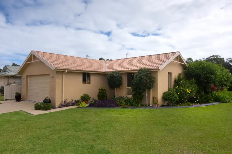 11 Nuwarra Circuit, Forster NSW 2428