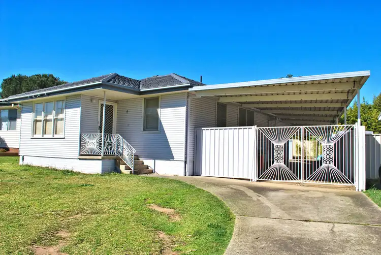 6 Sullivan Avenue, Lurnea NSW 2170