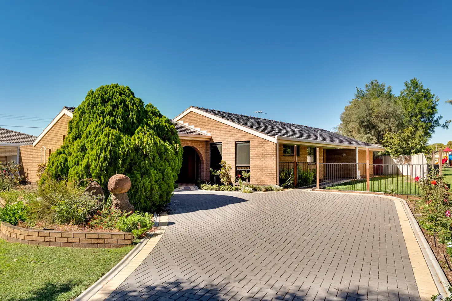 Main view of Homely house listing, 12 Elinda Court, Red Cliffs VIC 3496