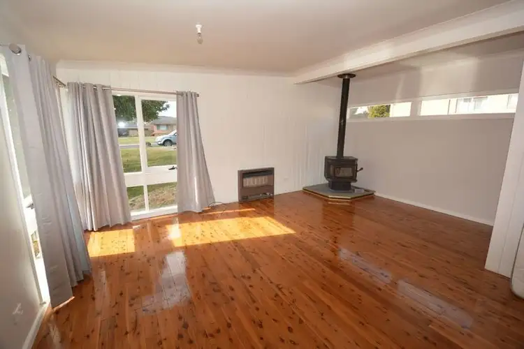 Seventh view of Homely house listing, 8 Wattle Grove, Lithgow NSW 2790