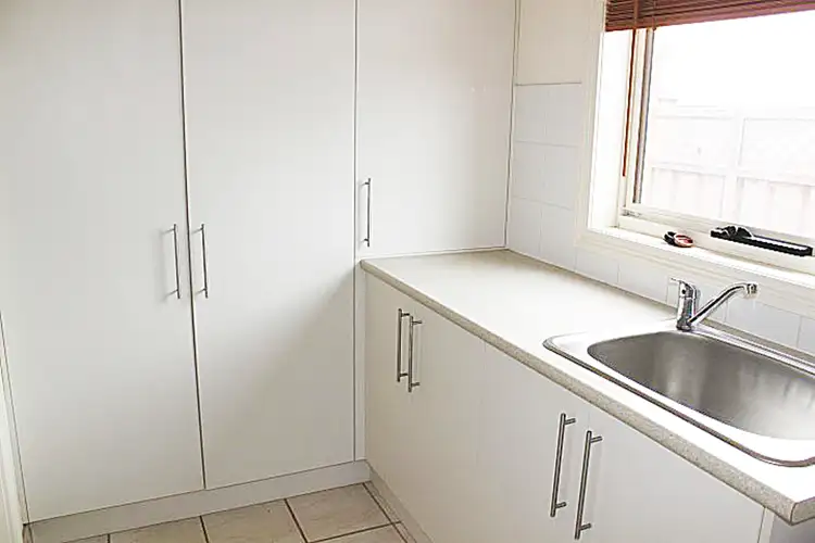 Sixth view of Homely villa listing, Unit 1/383 Eleventh Street, Mildura VIC 3500