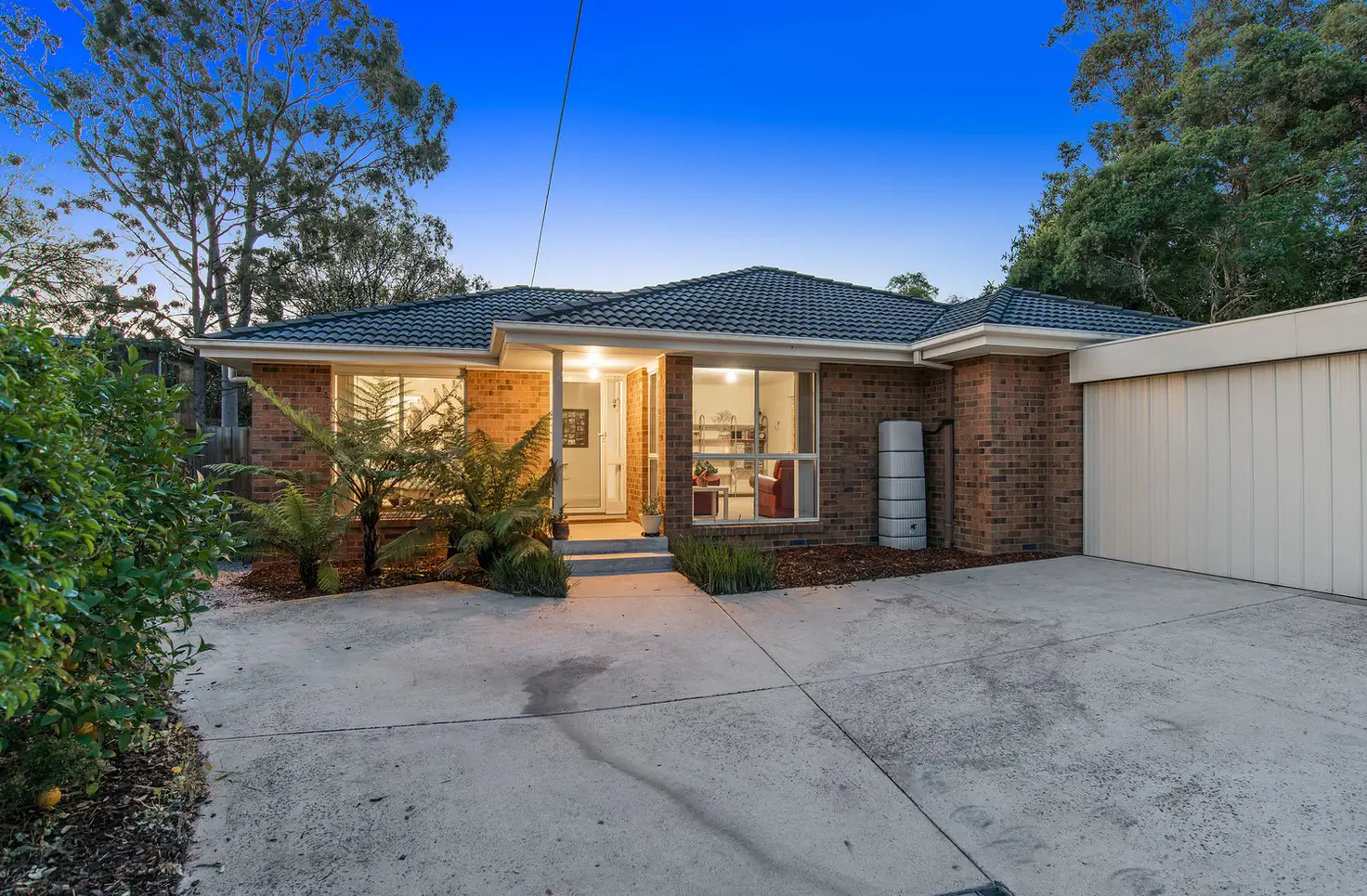 Main view of Homely unit listing, 2/11 Wandana Street, Mooroolbark VIC 3138