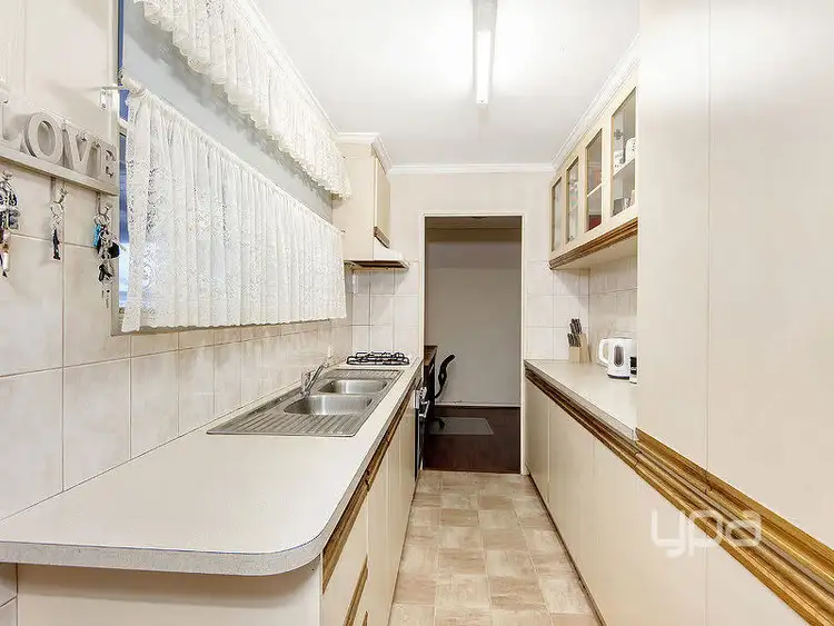 Fifth view of Homely house listing, 20 Annetta Court, Albanvale VIC 3021