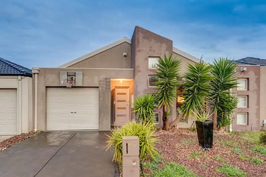 Main view of Homely unit listing, 2/14 Jade Way, Hillside VIC 3037