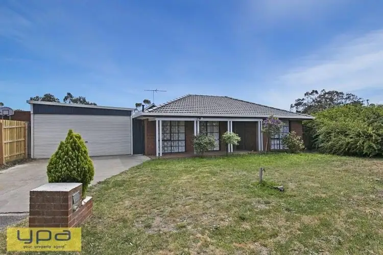 6 Rosapenna Close, Sunbury VIC 3429