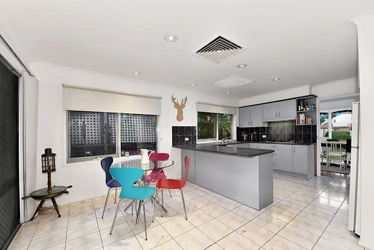 Fourth view of Homely house listing, 6 Ronald Close, Gladstone Park VIC 3043