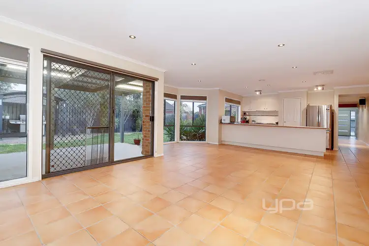 Fifth view of Homely house listing, 3 Ponsford Place, Sunbury VIC 3429