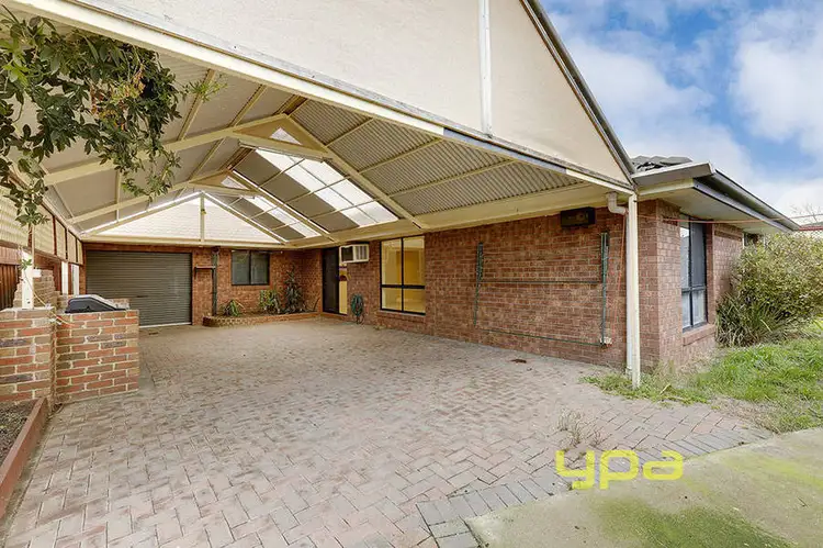 Second view of Homely house listing, 7 Favaro Place, Hillside VIC 3037