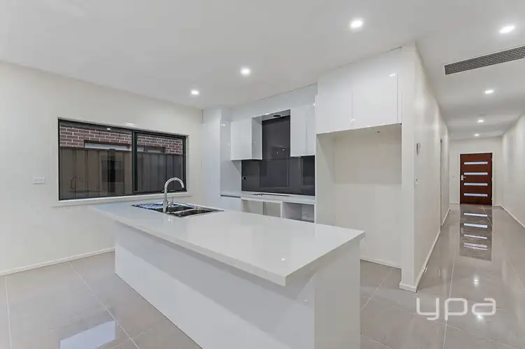 Fourth view of Homely house listing, 5 Tephra Crescent, Craigieburn VIC 3064
