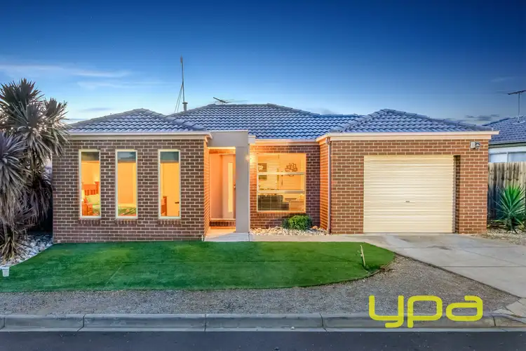 4/20-22 Roslyn Park Drive, Melton West VIC 3337
