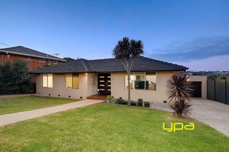 6 Nigel Crescent, Gladstone Park VIC 3043