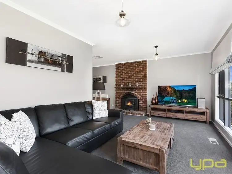 Fifth view of Homely house listing, 4 Dyson Drive, Sunbury VIC 3429