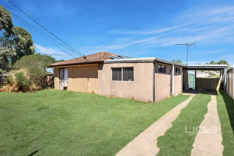 16 Glenmaggie Court, Meadow Heights VIC 3048