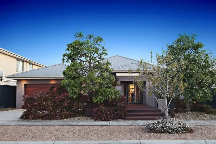 6 Kirribilli Boulevard, Taylors Hill VIC 3037