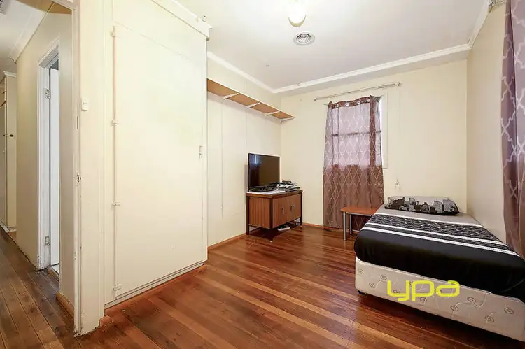 Fifth view of Homely house listing, 32 Pyalong Crescent, Dallas VIC 3047