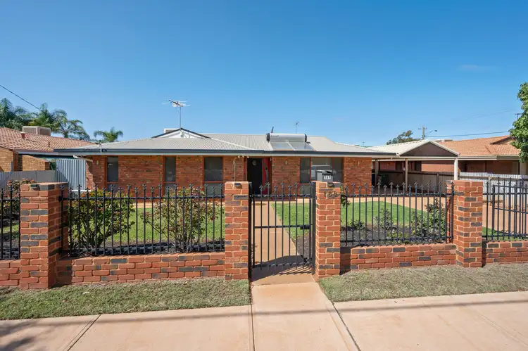 169 Campbell Street, West Lamington WA 6430