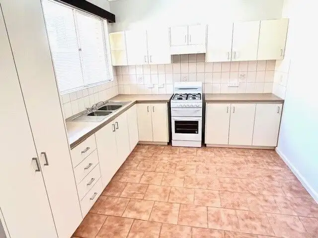 Sixth view of Homely semi-detached listing, 3A Eureka Street, Hannans WA 6430