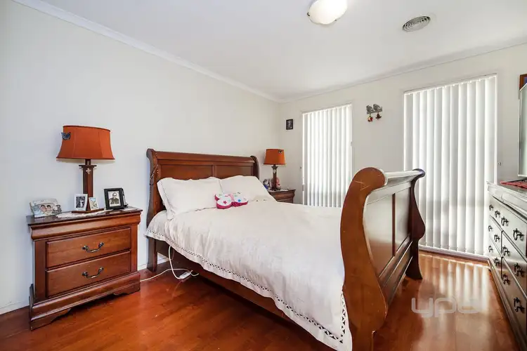 Fifth view of Homely house listing, 8 Niewand Avenue, Burnside VIC 3023