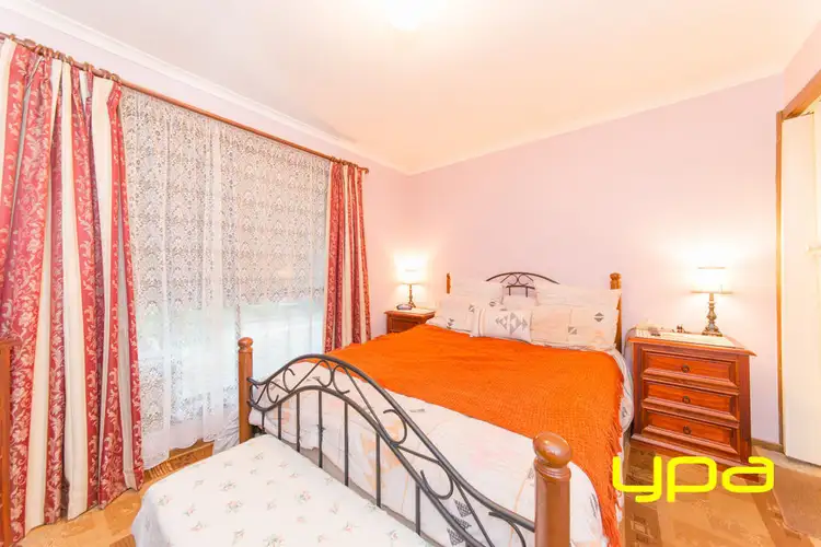 Fifth view of Homely house listing, 5 Ardeer Court, Meadow Heights VIC 3048