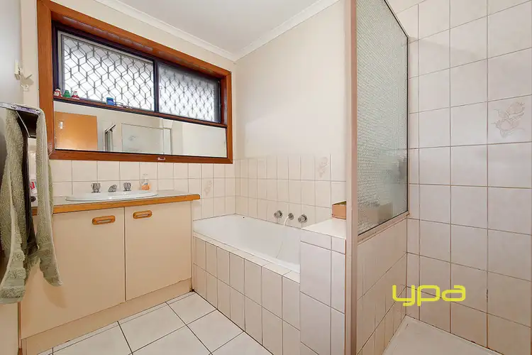Seventh view of Homely house listing, 5 Buxton Court, Meadow Heights VIC 3048