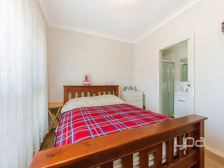 Fifth view of Homely house listing, 50 Charlbury Grove, St Albans VIC 3021