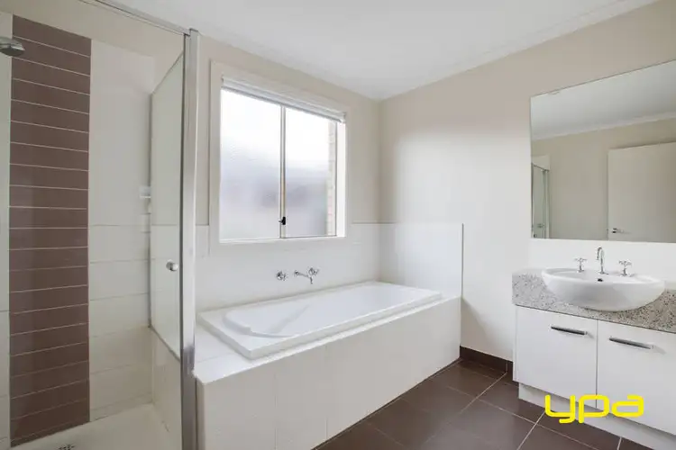 Fifth view of Homely house listing, 3 Ryans Court, Burnside Heights VIC 3023