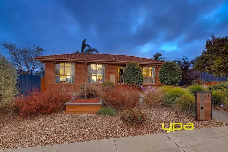 1 Kanooka Grove, Meadow Heights VIC 3048