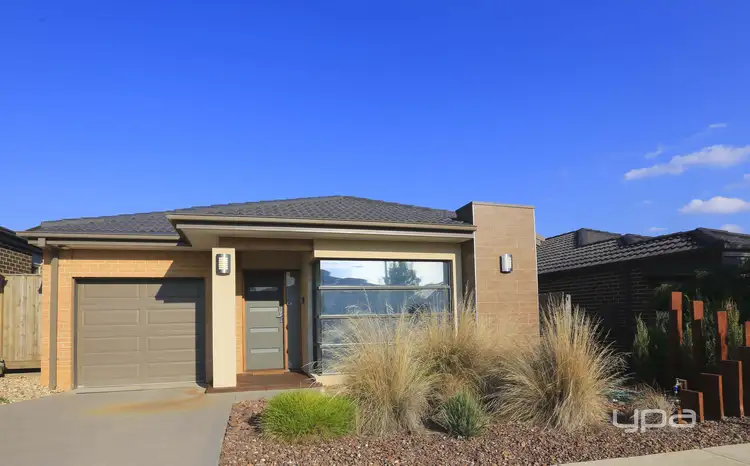 5 Windermere Parade, Doreen VIC 3754